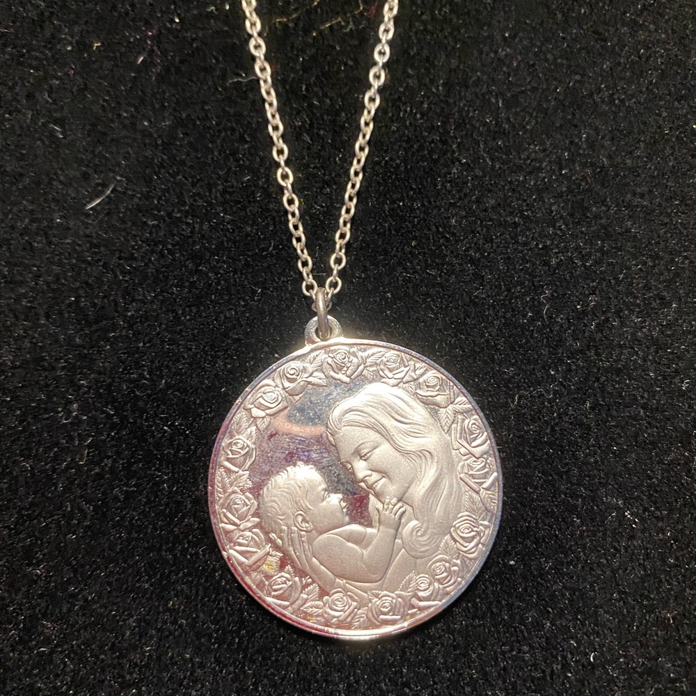 ❌sold ❌Mother's Day Pendant Necklace Franklin Mint 1975 Sterling